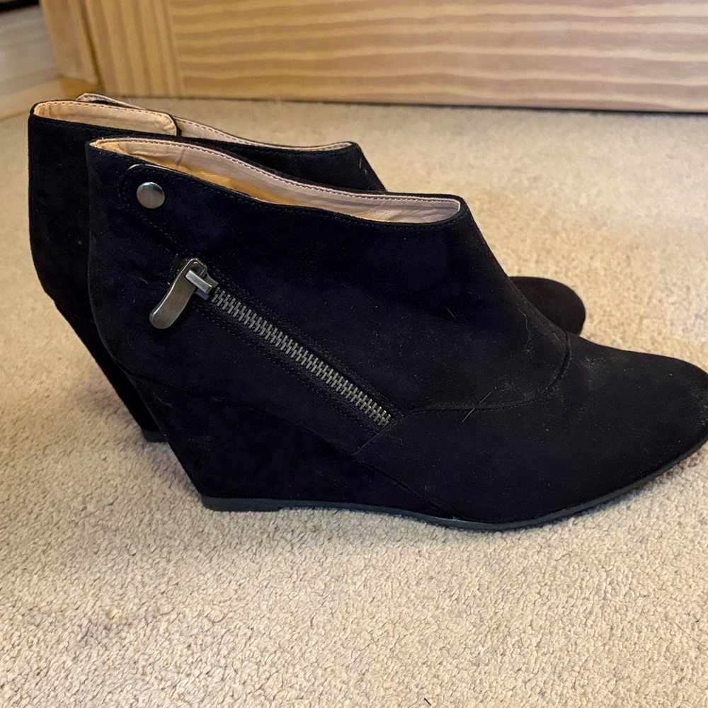 Chinese Laundry Black Ankle Booties with Zipper